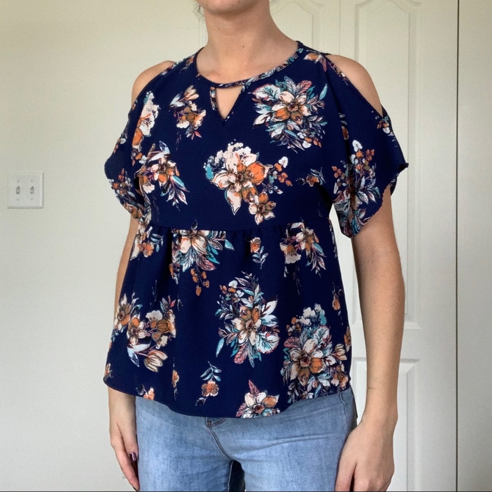 the outfit cold-shoulder floral top